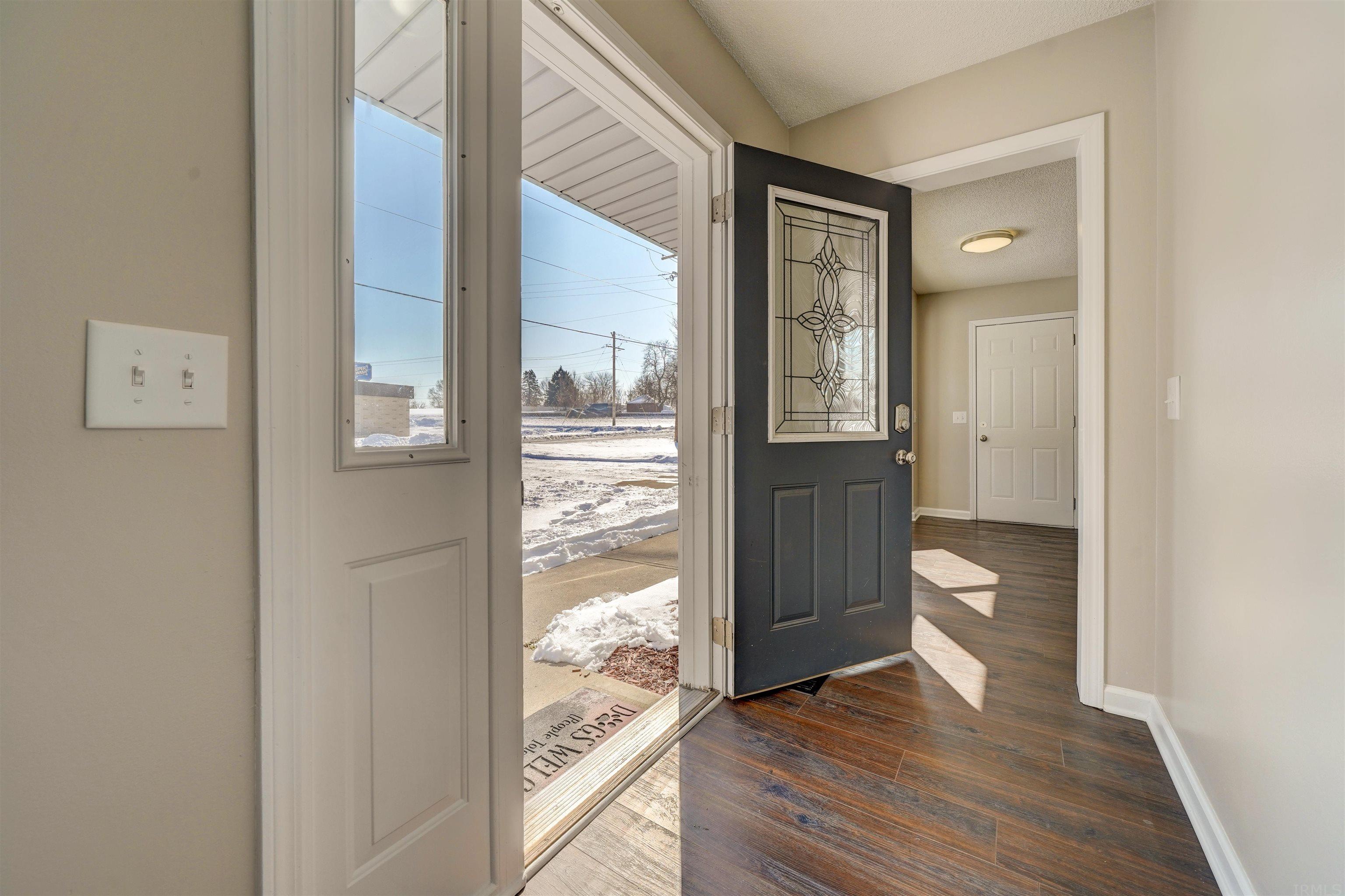 425 North Washington Street Waterloo, IN 46793 - Photo 6 of 36 Gallery Image 6