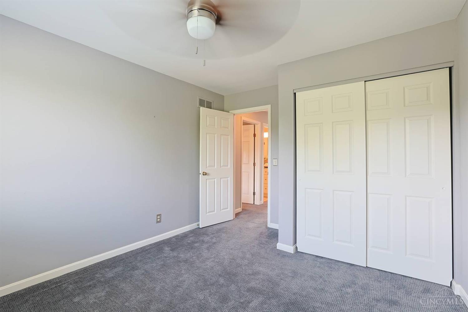 90 Carpenters Ridge Blue Ash, OH 45241 - Photo 22 of 40