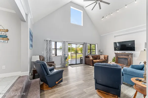 $550,000 | 198 Lake Ray Road, Hawthorne, FL 32640