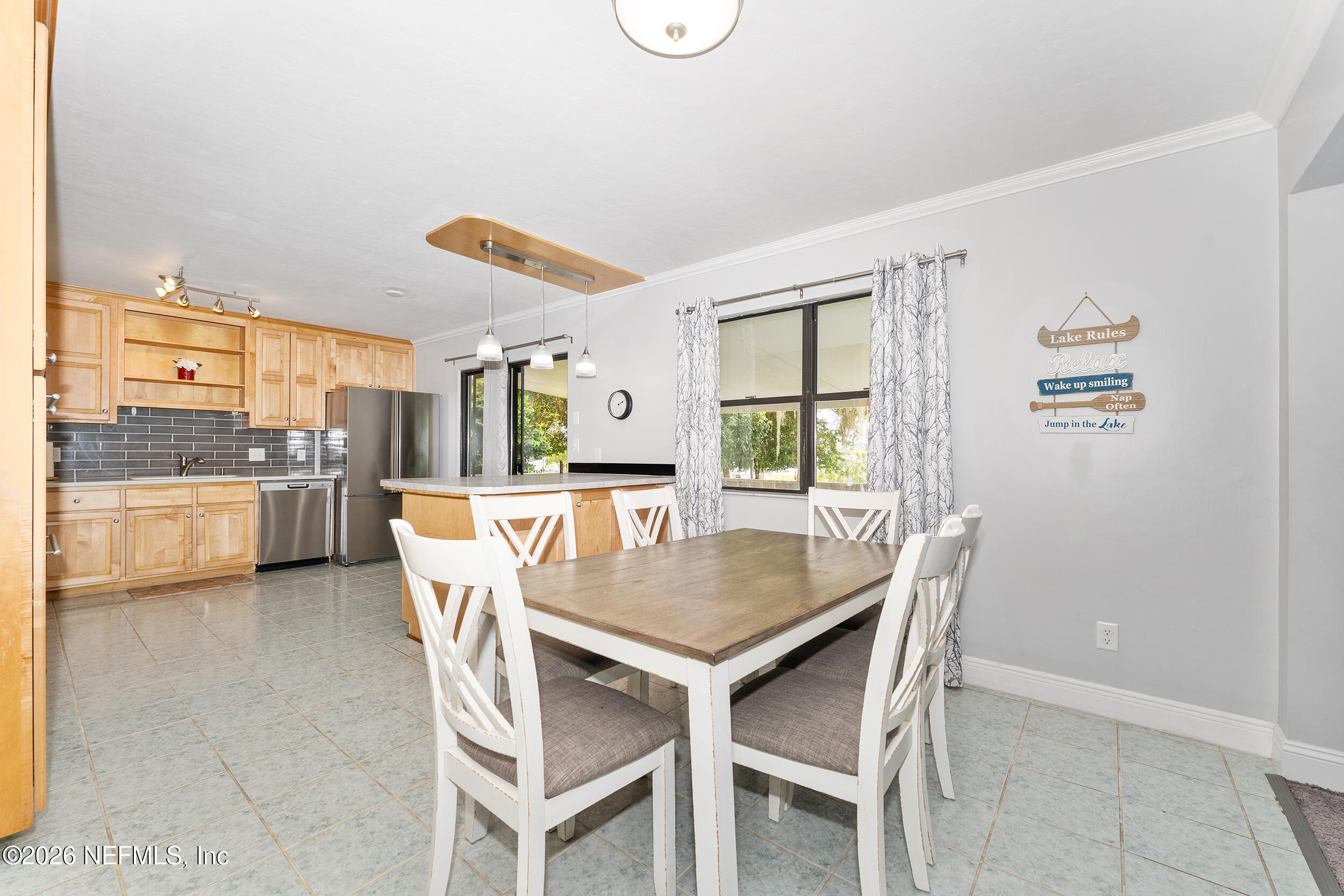 198 Lake Ray Road Hawthorne, FL 32640 - Photo 26 of 78 Dining room
