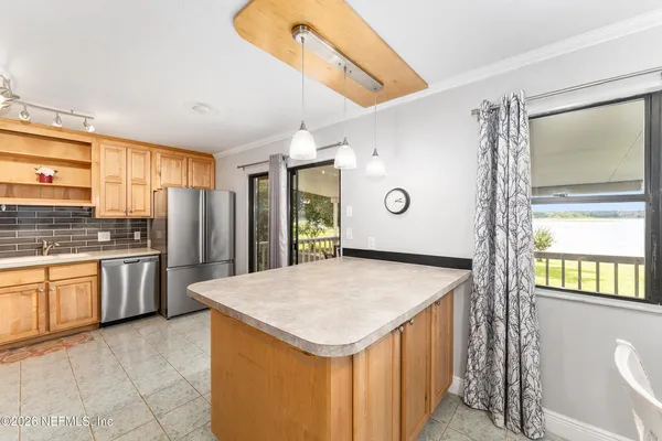 $550,000 | 198 Lake Ray Road, Hawthorne, FL 32640