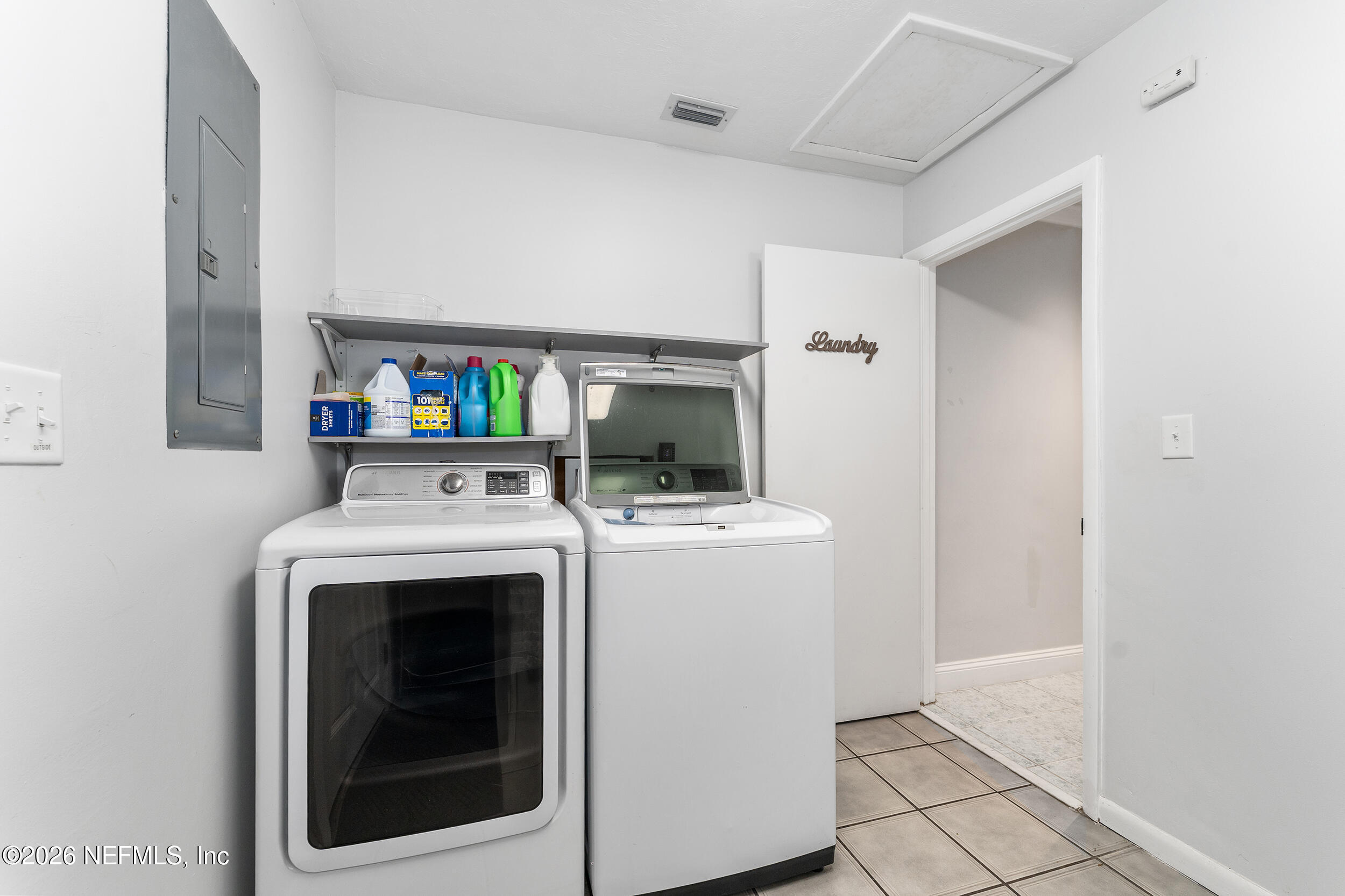 198 Lake Ray Road Hawthorne, FL 32640 - Photo 53 of 78 a utility room with dryer and washer