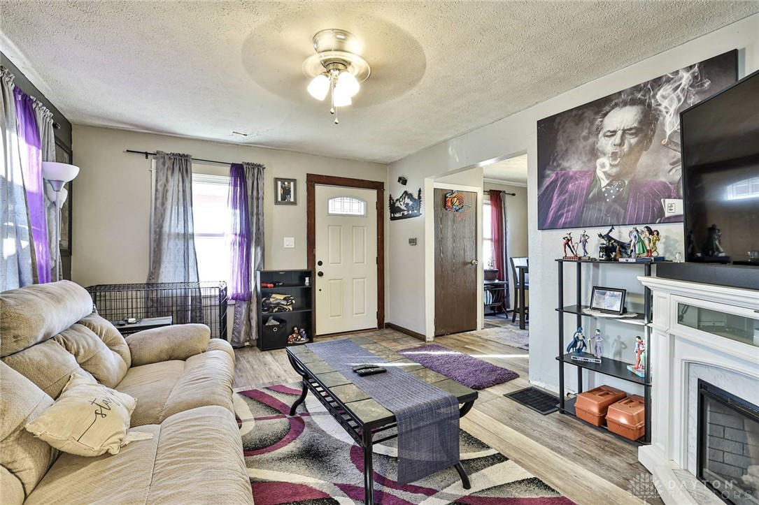 1727 Patterson Road Dayton, OH 45420 - Photo 5 of 24 Gallery Image 5