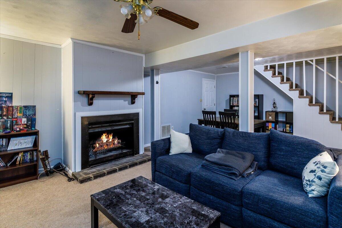 8358 Robin Lynn Road Roanoke, VA 24019 - Photo 15 of 21 23-23-8358 Robyn Lynn Rd.-9657-Edit