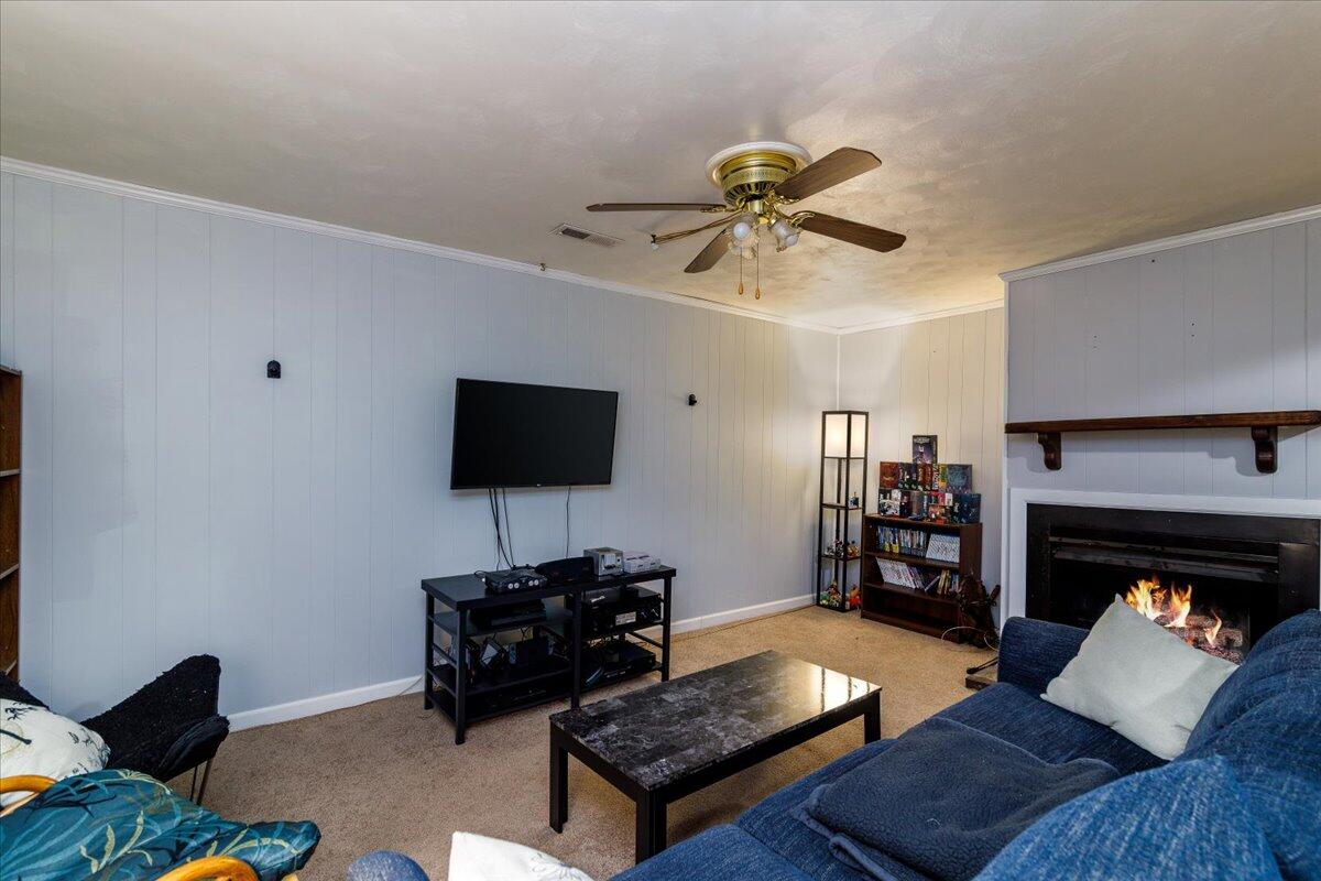 8358 Robin Lynn Road Roanoke, VA 24019 - Photo 16 of 21 22-22-8358 Robyn Lynn Rd.-9654-Edit