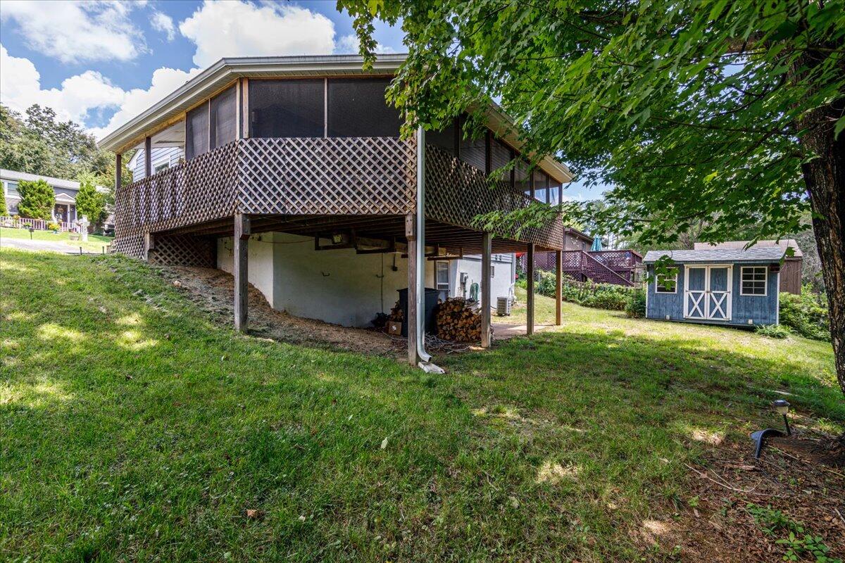 8358 Robin Lynn Road Roanoke, VA 24019 - Photo 19 of 21 29-29-8358 Robyn Lynn Rd.-9701