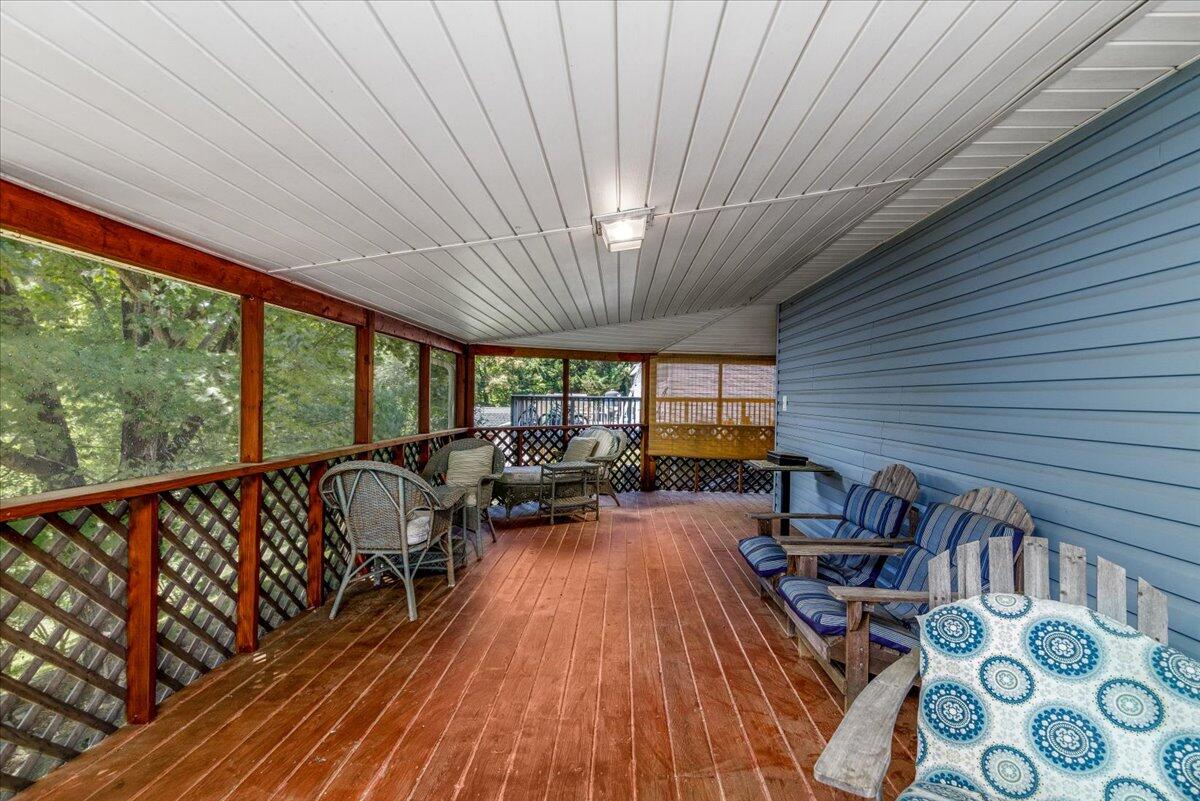 8358 Robin Lynn Road Roanoke, VA 24019 - Photo 4 of 21 19-19-8358 Robyn Lynn Rd.-9634-Edit
