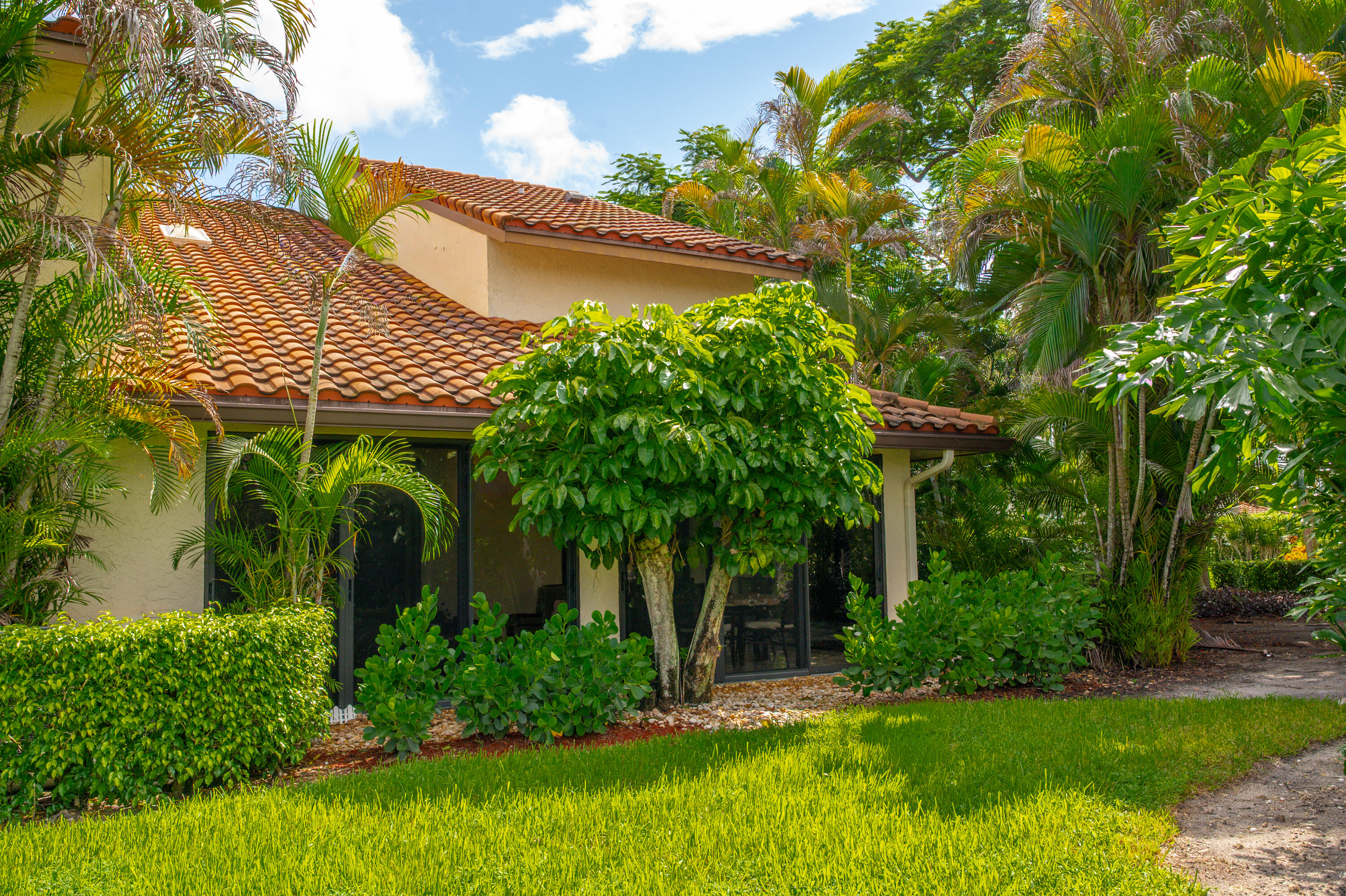 7979 La Mirada Drive Boca Raton, FL 33433 - Photo 32 of 44 Additional andscape