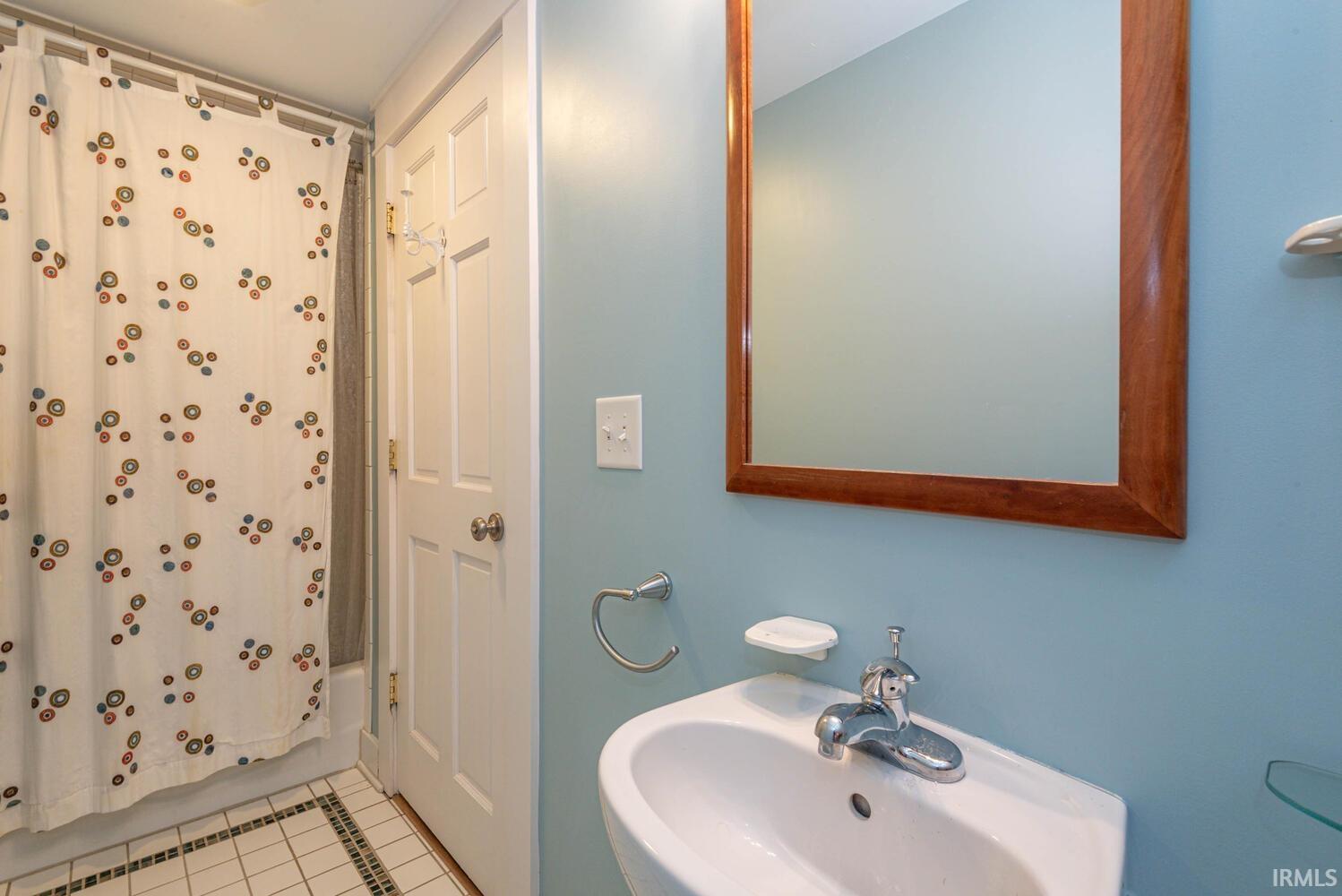 2701 North Dunn Street Bloomington, IN 47408 - Photo 23 of 36
