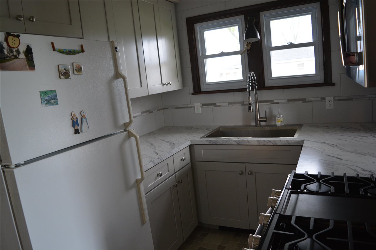 1755 Rose Island Road Sebewaing, MI 48759 - Photo 10 of 28