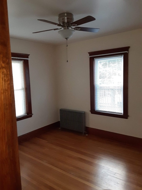 35 Manomet Road Weymouth, MA 02191 - Photo 5 of 24