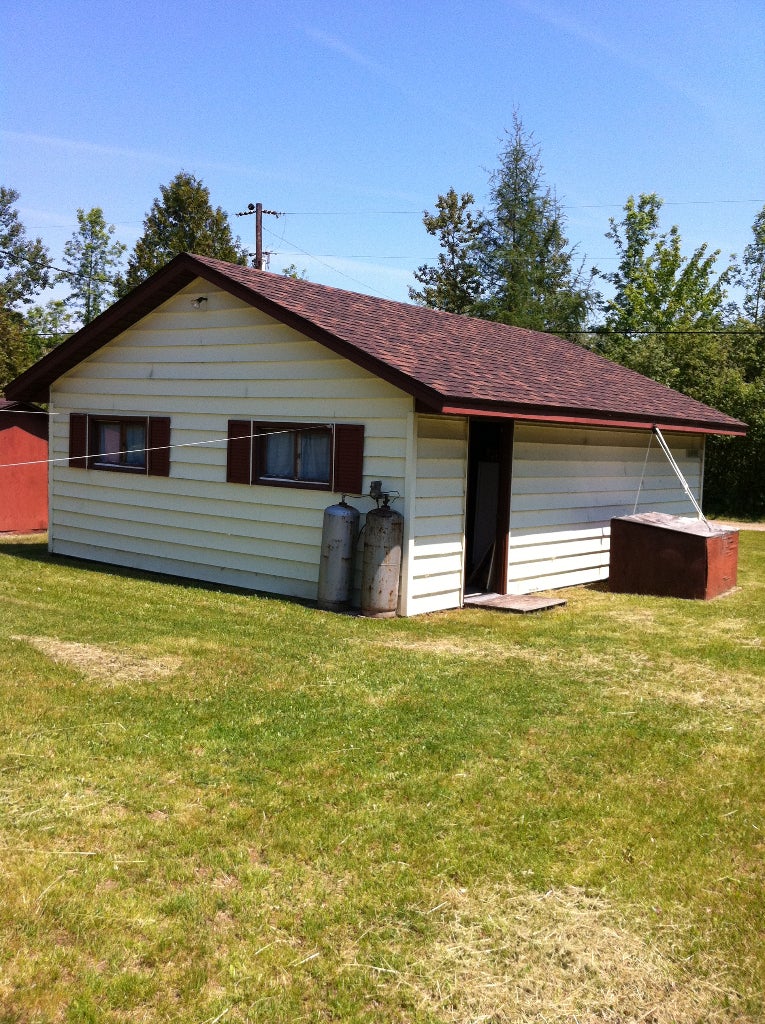 7494 South Pointe Road Sault Ste. Marie, MI 49783 - Photo 10 of 10 Gallery Image 10