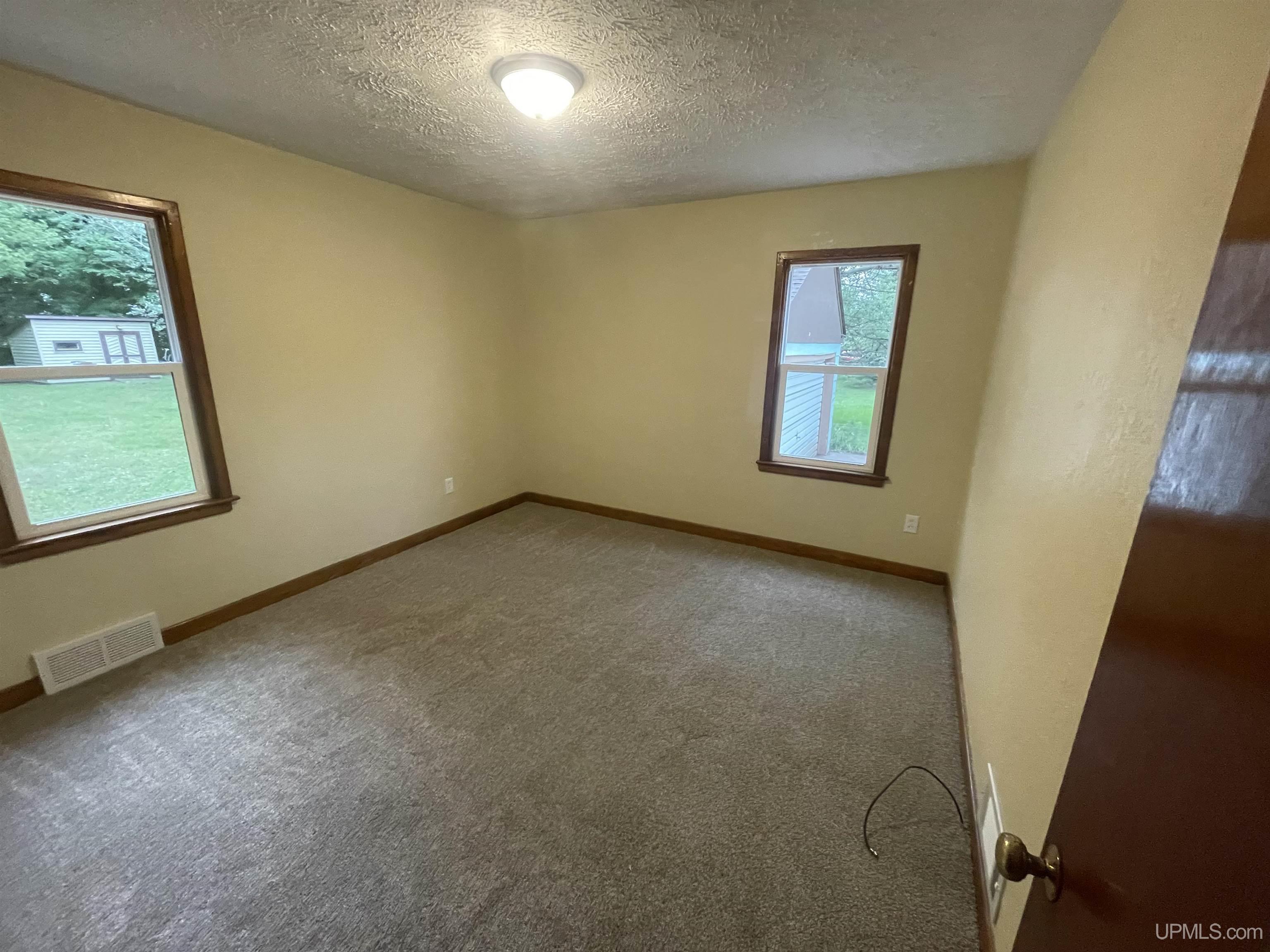 7344 County 426 M.5 Road Gladstone, MI 49837 - Photo 8 of 22 Gallery Image 8