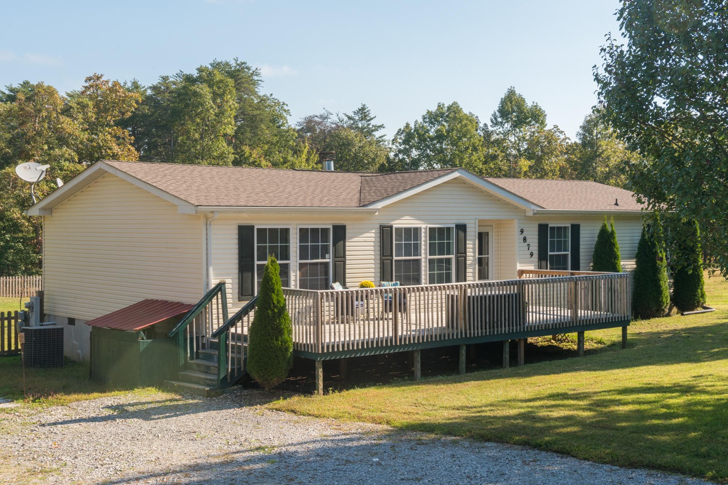 9879 Reynolds Road Soddy-Daisy, TN 37379 - Photo 2 of 27 Gallery Image 2