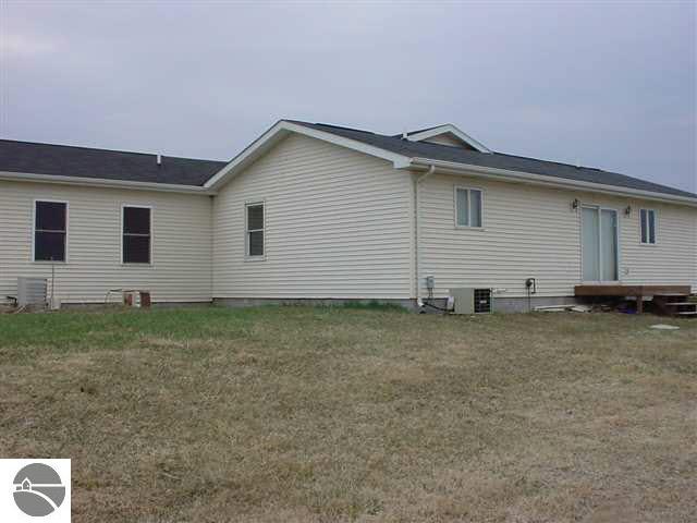 4409 Greenwood Road Prescott, MI 48756 - Photo 6 of 6 1752798-5.JPG