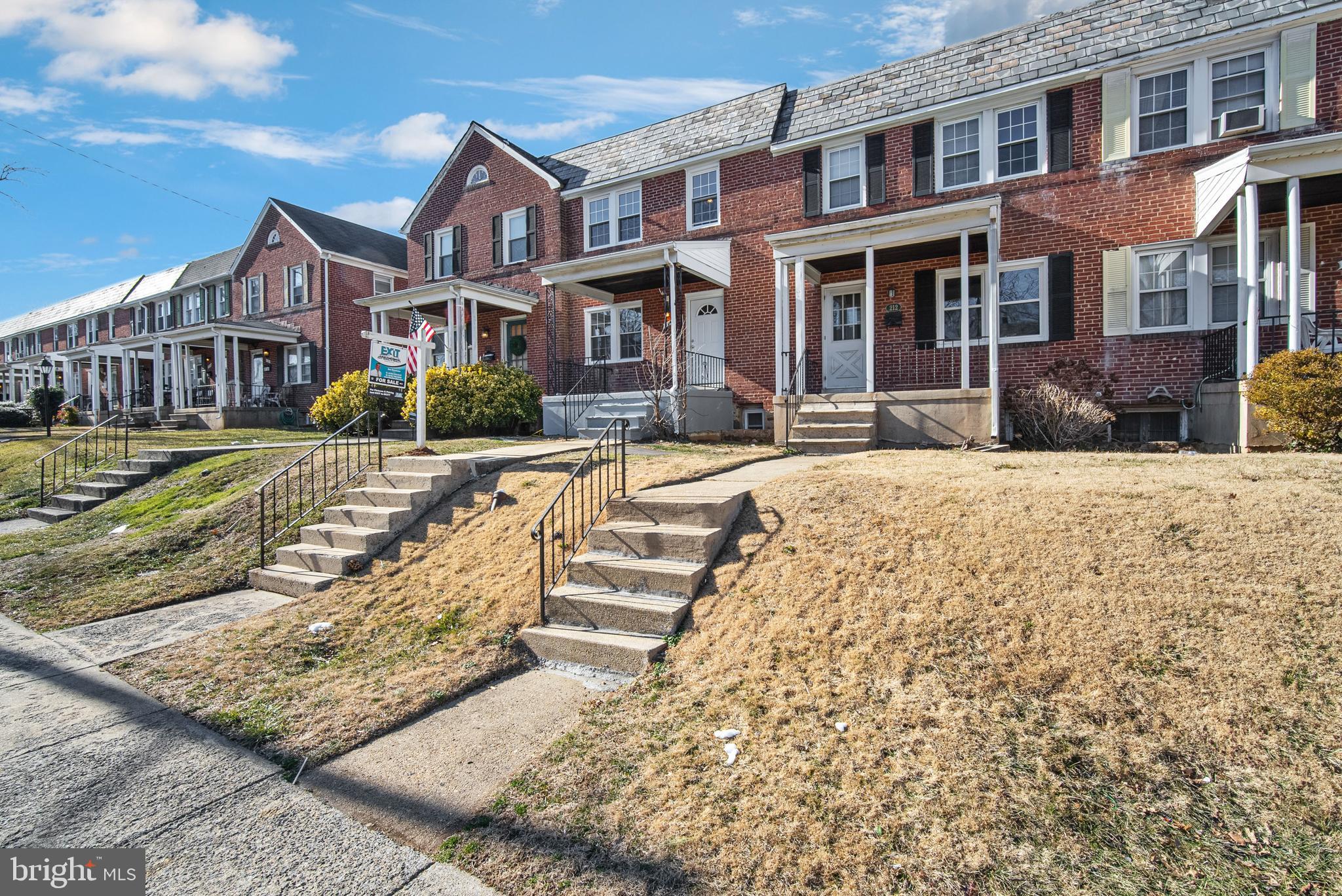 214 Westshire Road Baltimore, MD 21229 - Photo 3 of 44