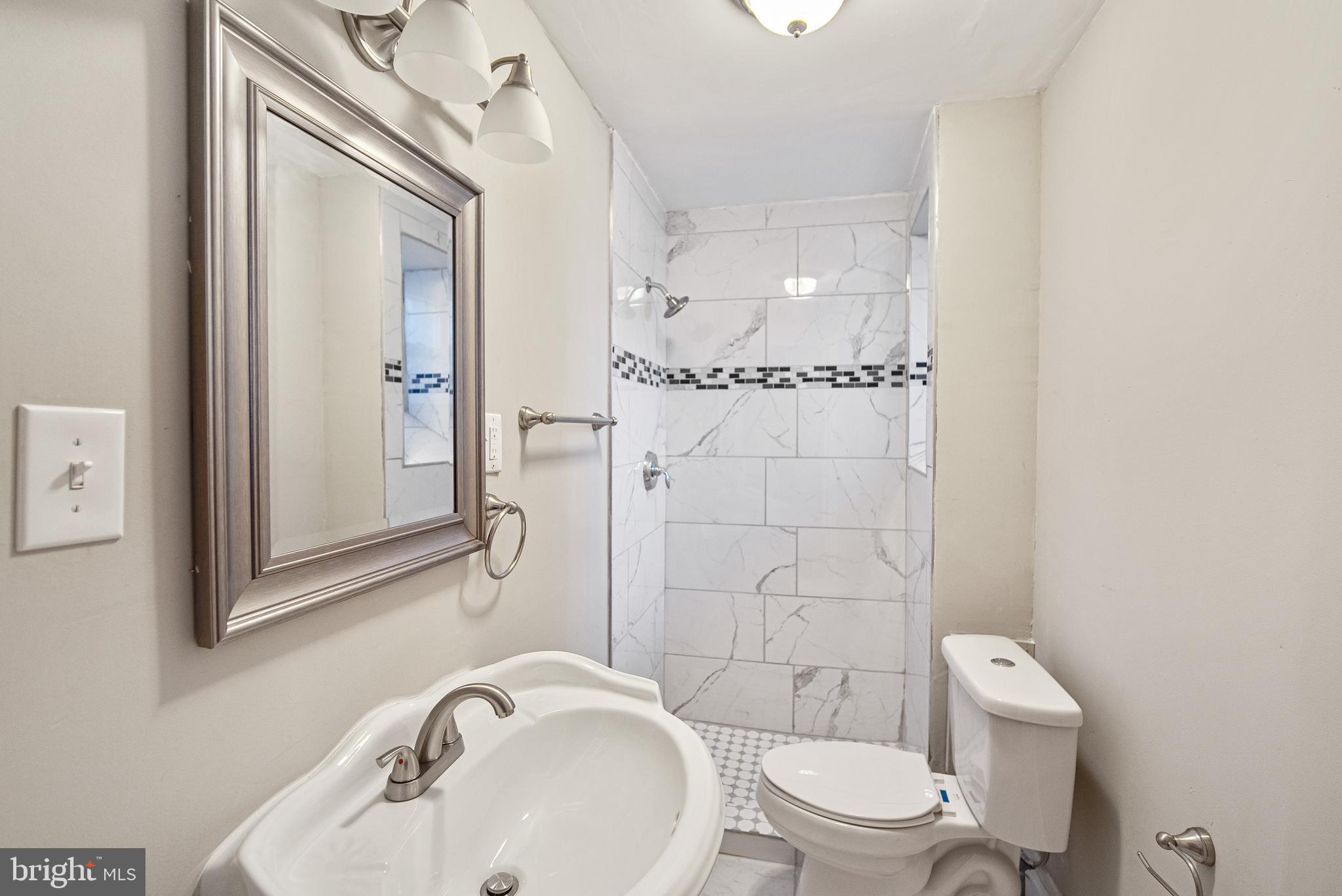 214 Westshire Road Baltimore, MD 21229 - Photo 33 of 44