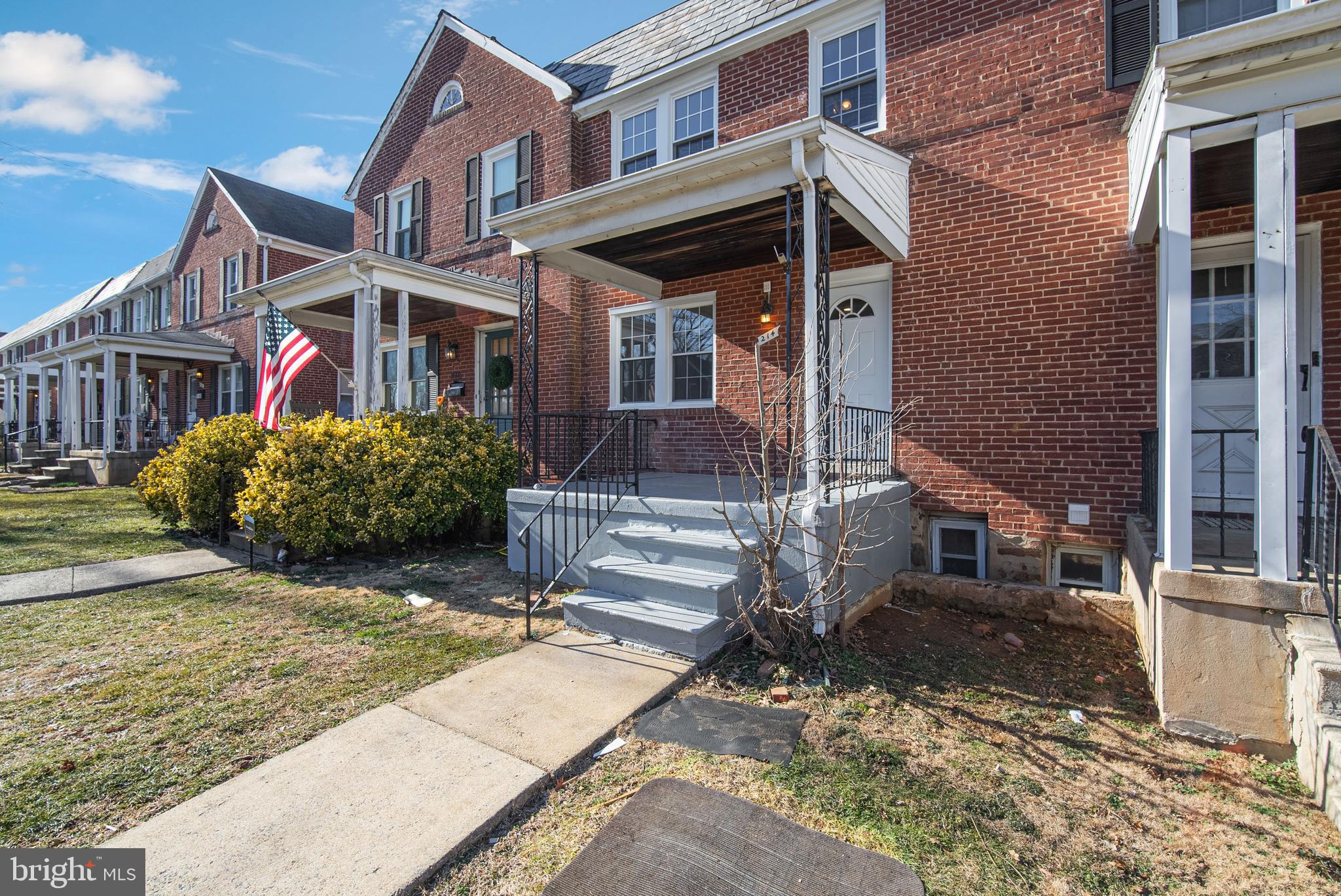 214 Westshire Road Baltimore, MD 21229 - Photo 5 of 44