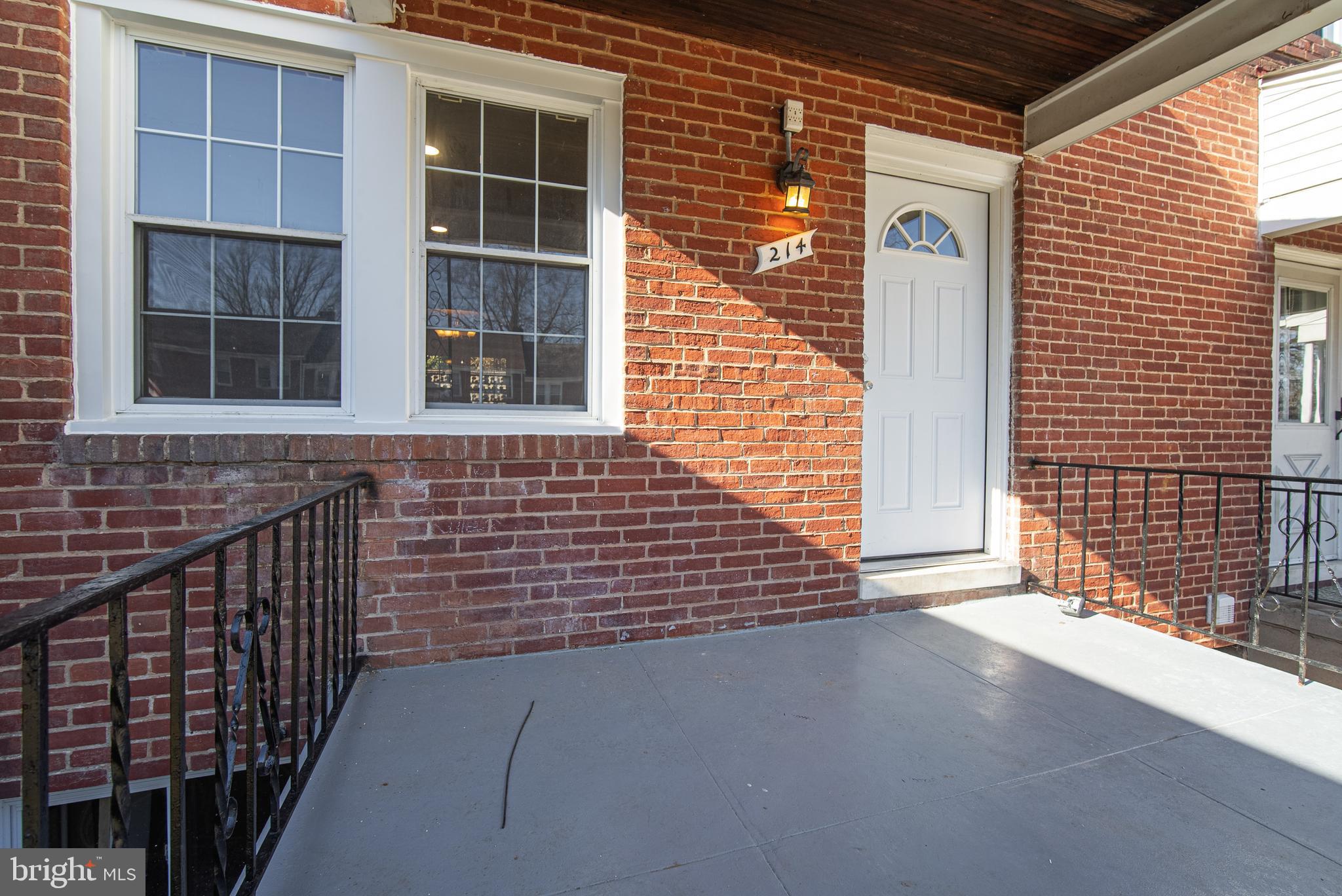 214 Westshire Road Baltimore, MD 21229 - Photo 7 of 44