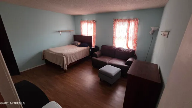 $585,000 | 1085 Vaughn Avenue, Toms River, NJ 08753