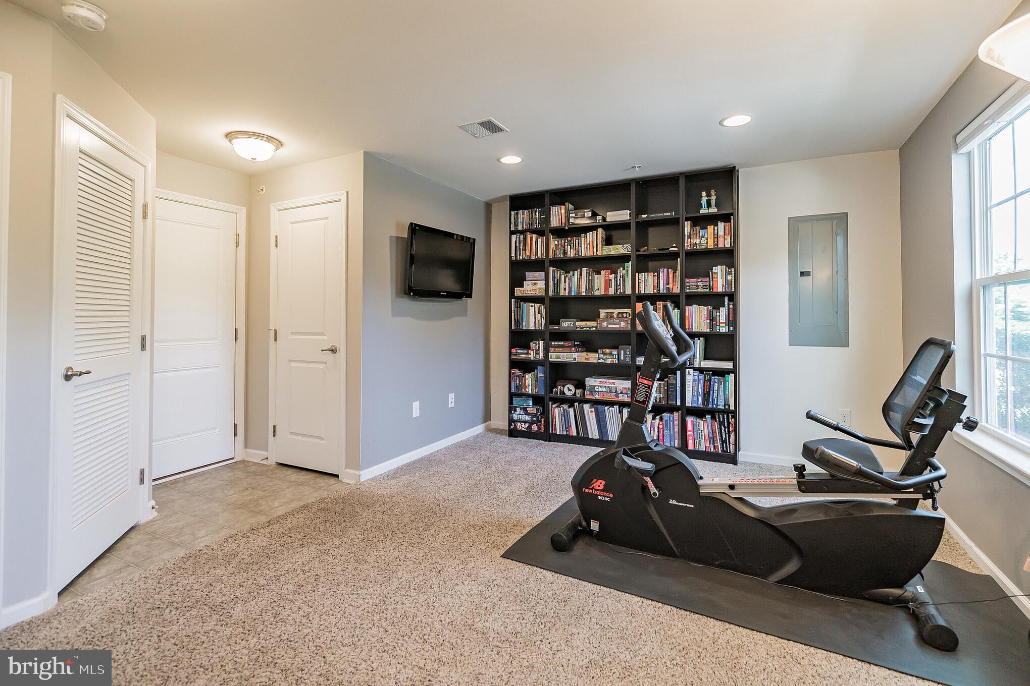206 Ashburn Road Phoenixville, PA 19460 - Photo 8 of 33 Gallery Image 8