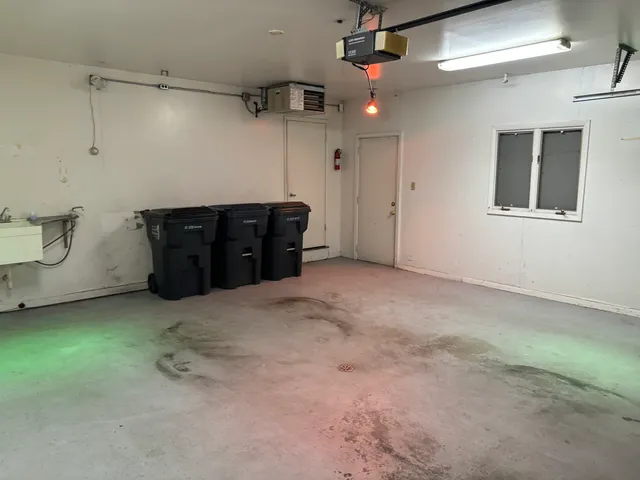 $130,000 | 35 West 168th Street, South Holland, IL 60473