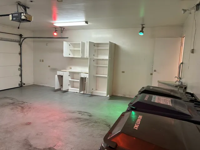 $130,000 | 35 West 168th Street, South Holland, IL 60473