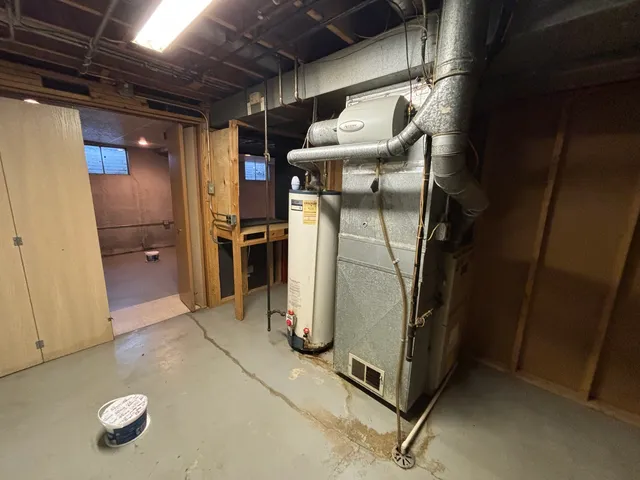 $130,000 | 35 West 168th Street, South Holland, IL 60473