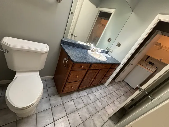 $130,000 | 35 West 168th Street, South Holland, IL 60473