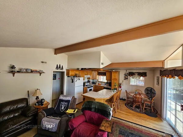 $2,000 | 1301 Buffalo Court, Big Bear Lake, CA 92315