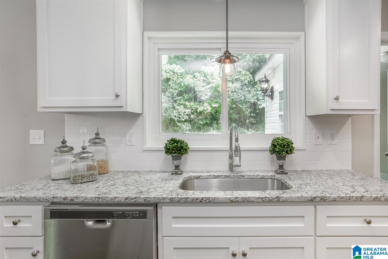 1344 Cresthill Road Birmingham, AL 35213 - Photo 17 of 36 Gallery Image 17