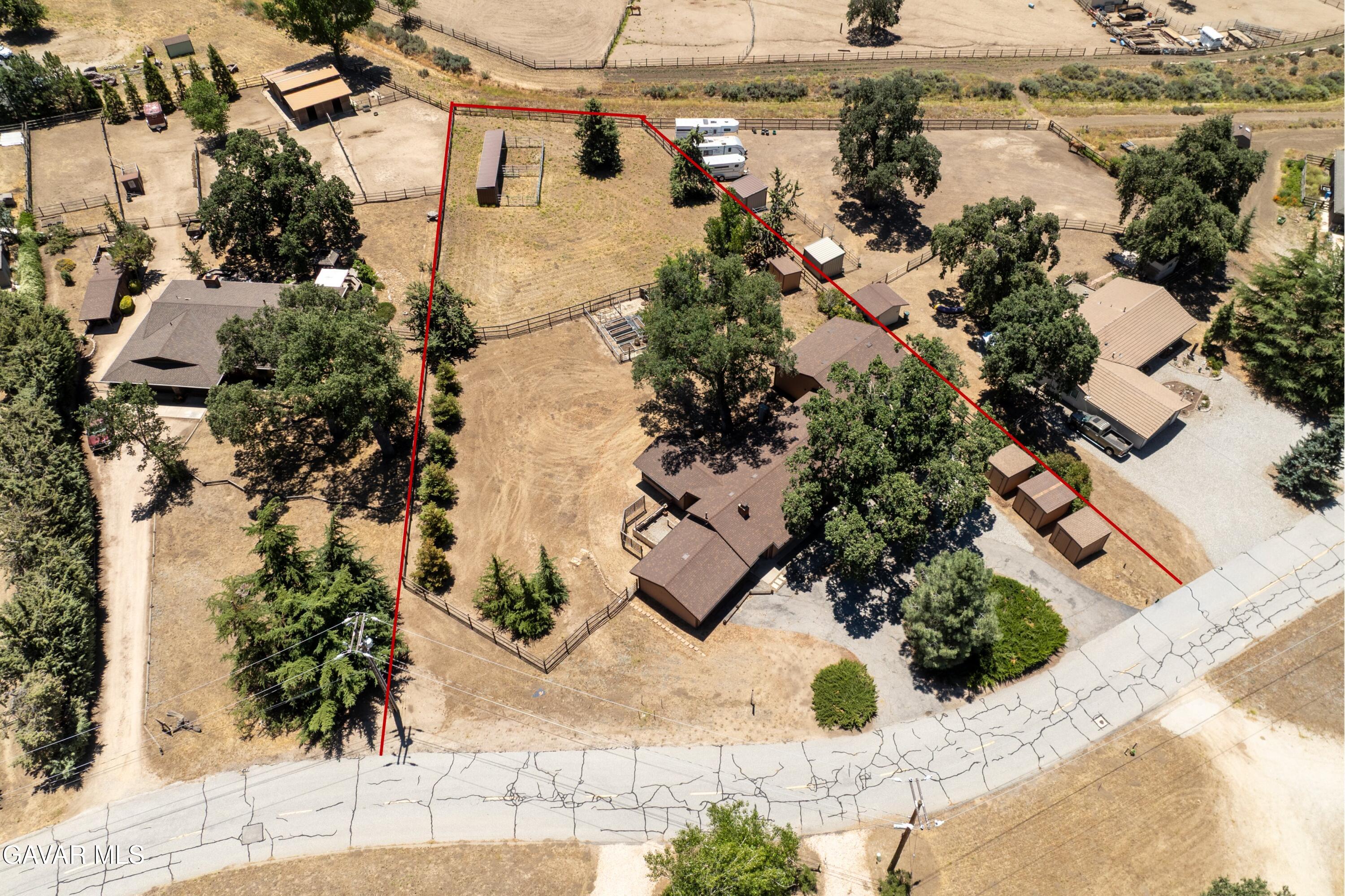 26720 Sutter Court Tehachapi, CA 93561 - Photo 33 of 36 33-DJI_0752-HDR-Edit