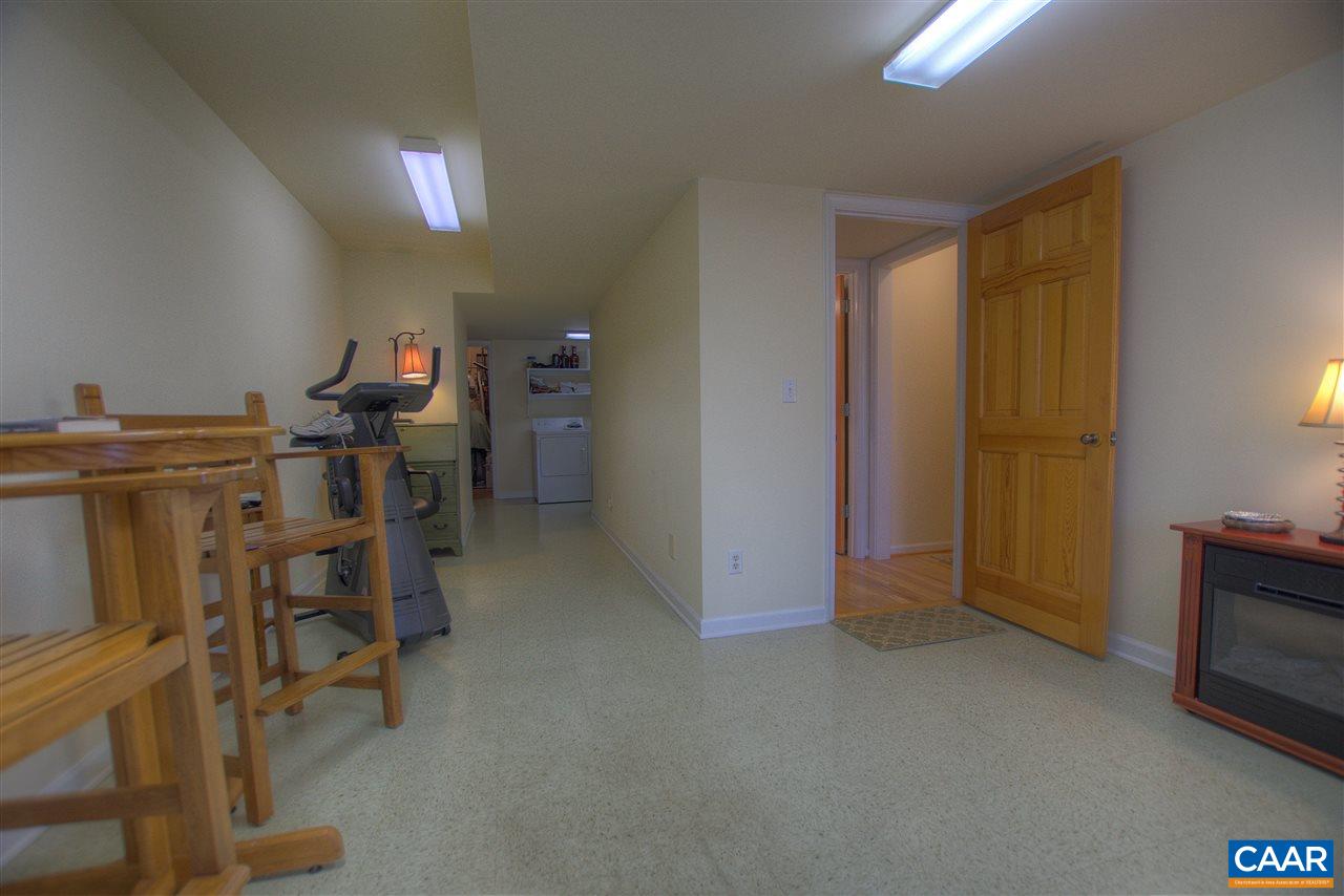 264 Twin Ridge Lane Afton, VA 22920 - Photo 32 of 49 a view of a workspace with furniture