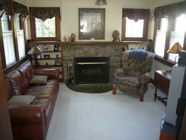 1753 Andover Road Columbus, OH 43212 - Photo 4 of 18