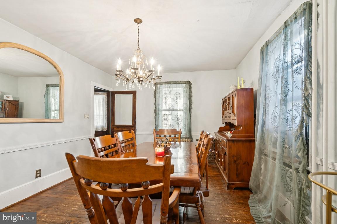 361 Democrat Road Gibbstown, NJ 08027 - Photo 6 of 26