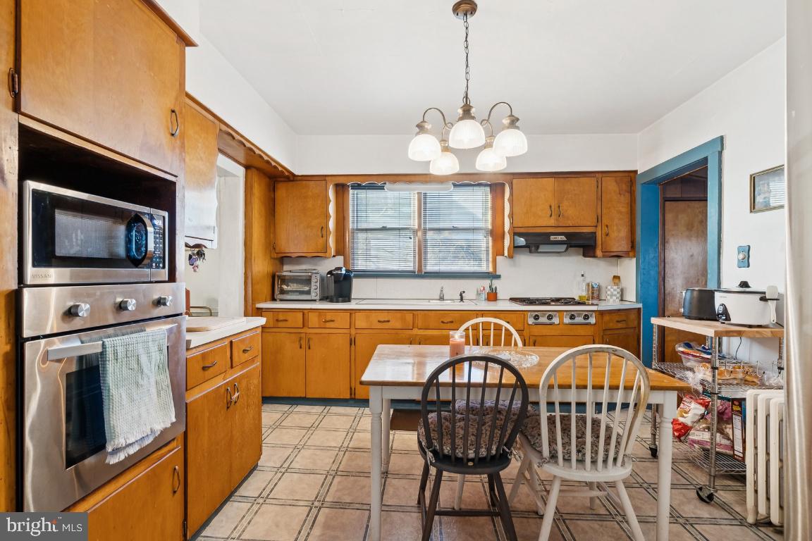 361 Democrat Road Gibbstown, NJ 08027 - Photo 8 of 26