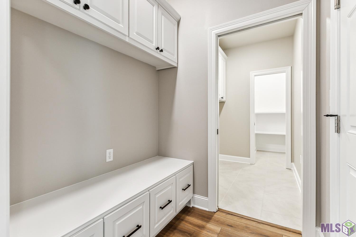 6121 Dune Terre Avenue Baton Rouge, LA 70806 - Photo 15 of 17 Photo of similar floor plan & may include optional upgrades.