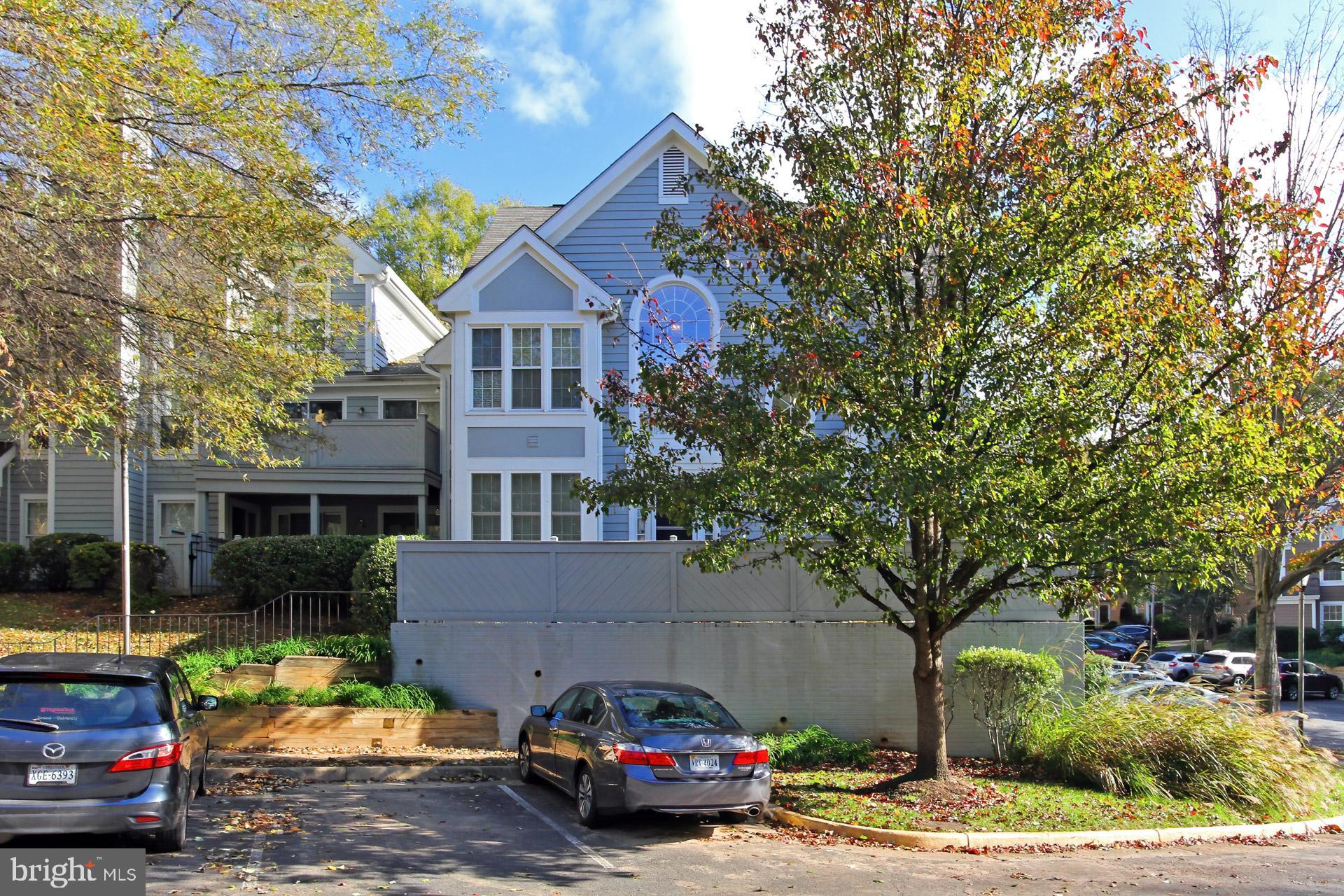 1510 Church Hill Place Reston, VA 20194 - Photo 3 of 43