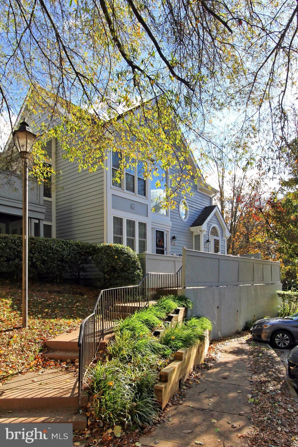 1510 Church Hill Place Reston, VA 20194 - Photo 4 of 43