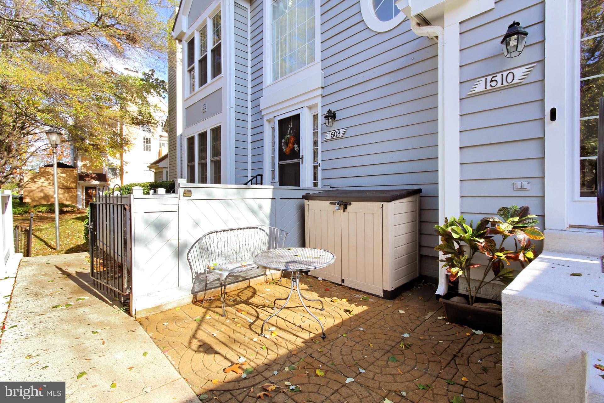 1510 Church Hill Place Reston, VA 20194 - Photo 7 of 43