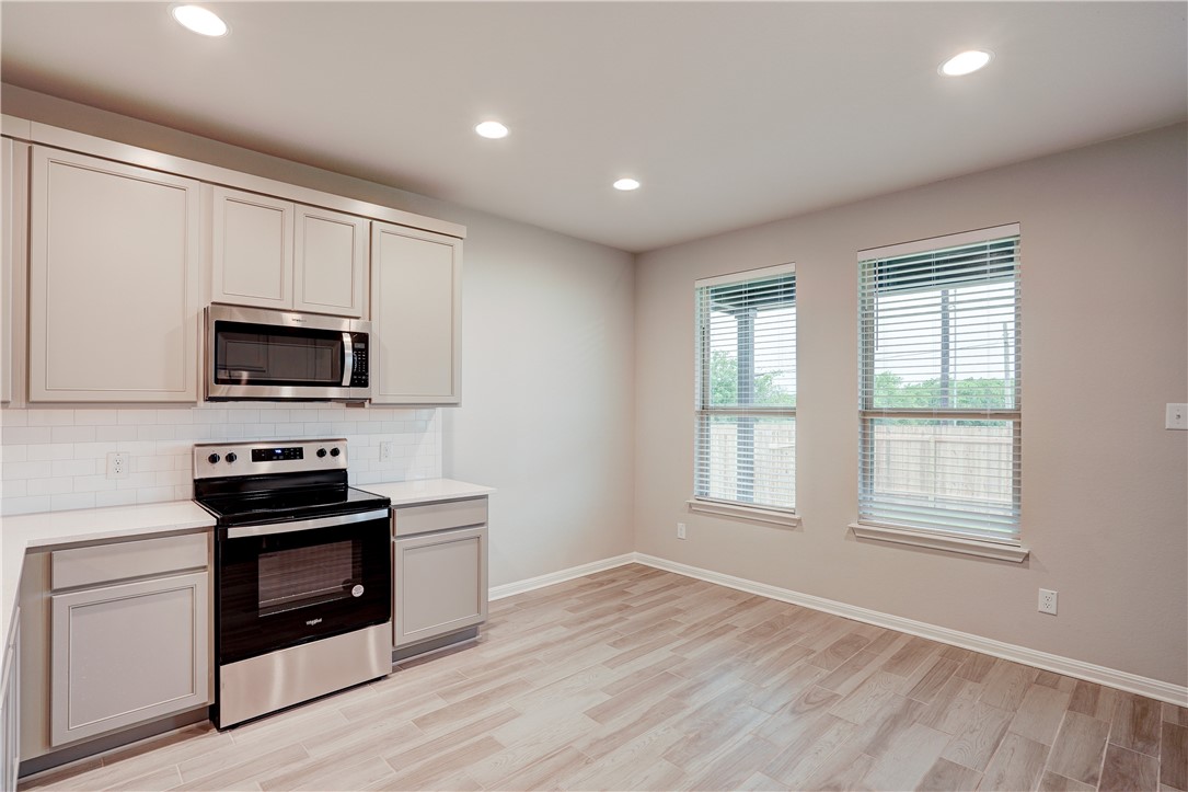 309 Unforgiven Lane Jarrell, TX 76537 - Photo 11 of 39