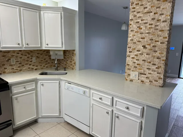 $295,000 | 5508 Cannon Way, Unit C, West Palm Beach, FL 33415