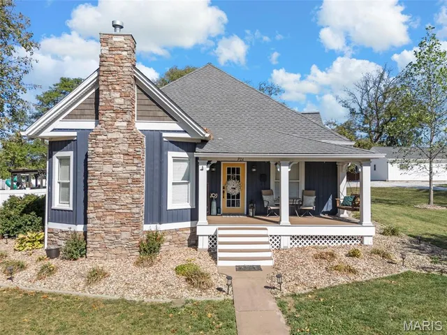 $479,900 | 701 Cap Au Gris Street, Troy, MO 63379