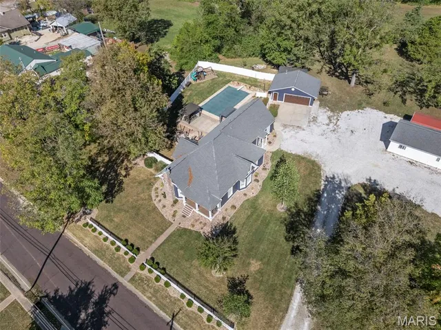 $475,000 | 701 Cap Au Gris Street, Troy, MO 63379