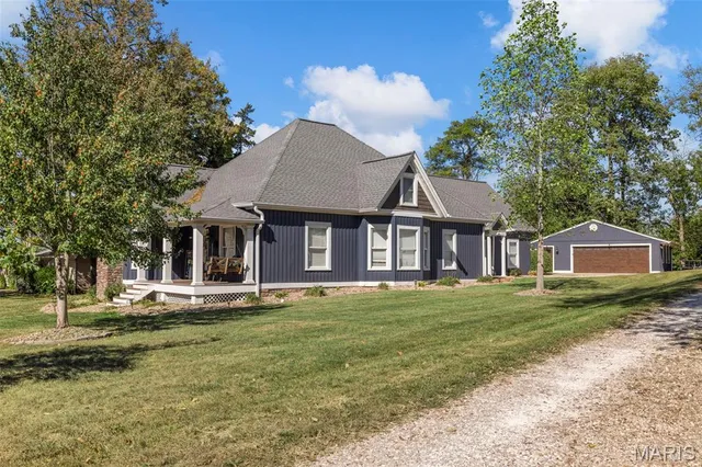 $475,000 | 701 Cap Au Gris Street, Troy, MO 63379