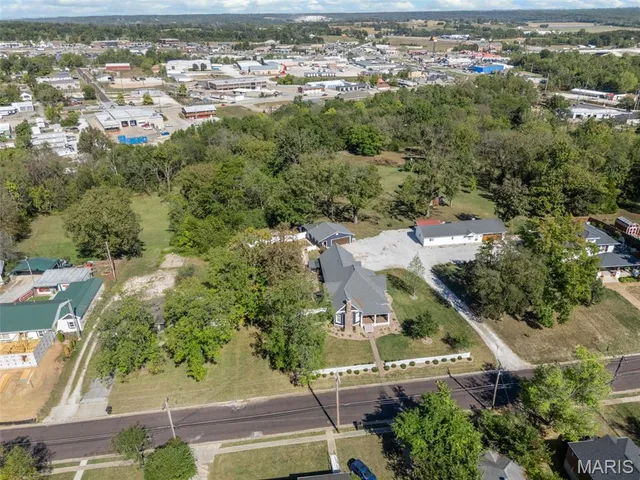 $475,000 | 701 Cap Au Gris Street, Troy, MO 63379