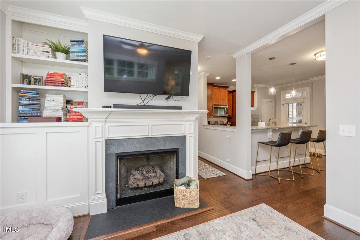 2829 Plumfield Place Raleigh, NC 27607 - Photo 14 of 27 14-- 15