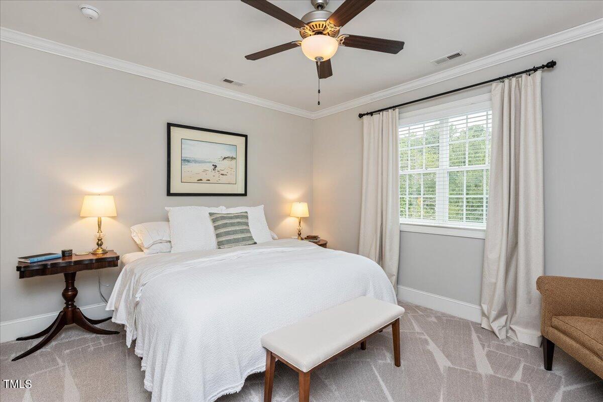 2829 Plumfield Place Raleigh, NC 27607 - Photo 4 of 27 04-- 4