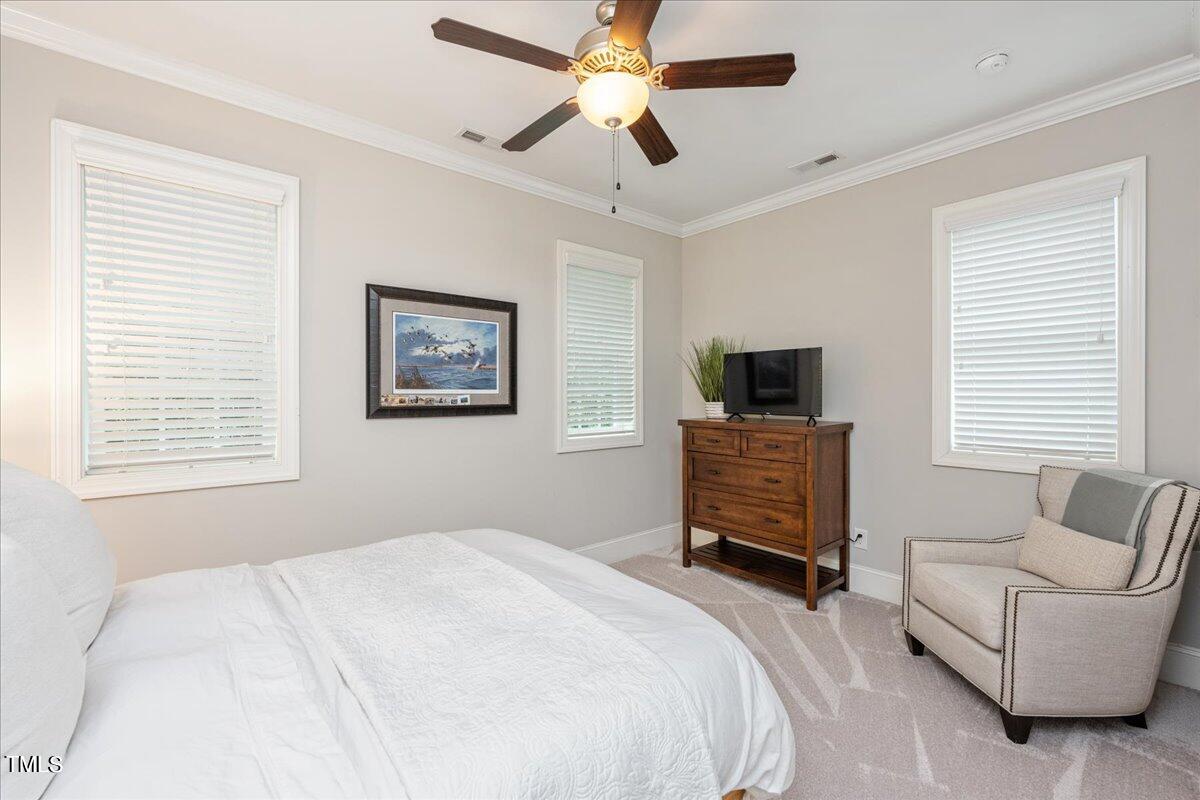 2829 Plumfield Place Raleigh, NC 27607 - Photo 7 of 27 07-- 7