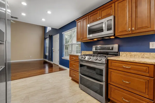 $239,900 | 3129 Camelliawood Circle West, Tallahassee, FL 32301